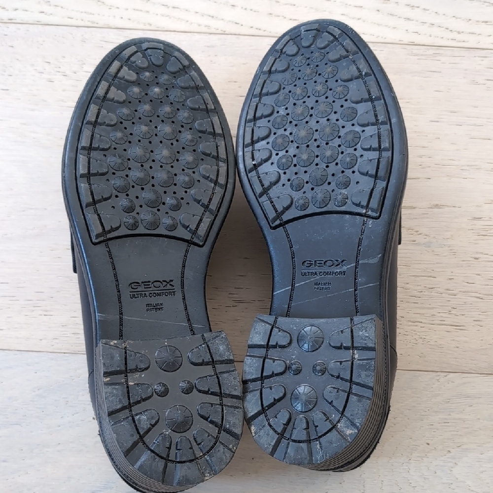 Geox Black Leather Loafers - Picture 6 of 6